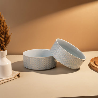 2-Piece Blue Ceramic Bowl Set – Textured Honeycomb Design Serving Bowls